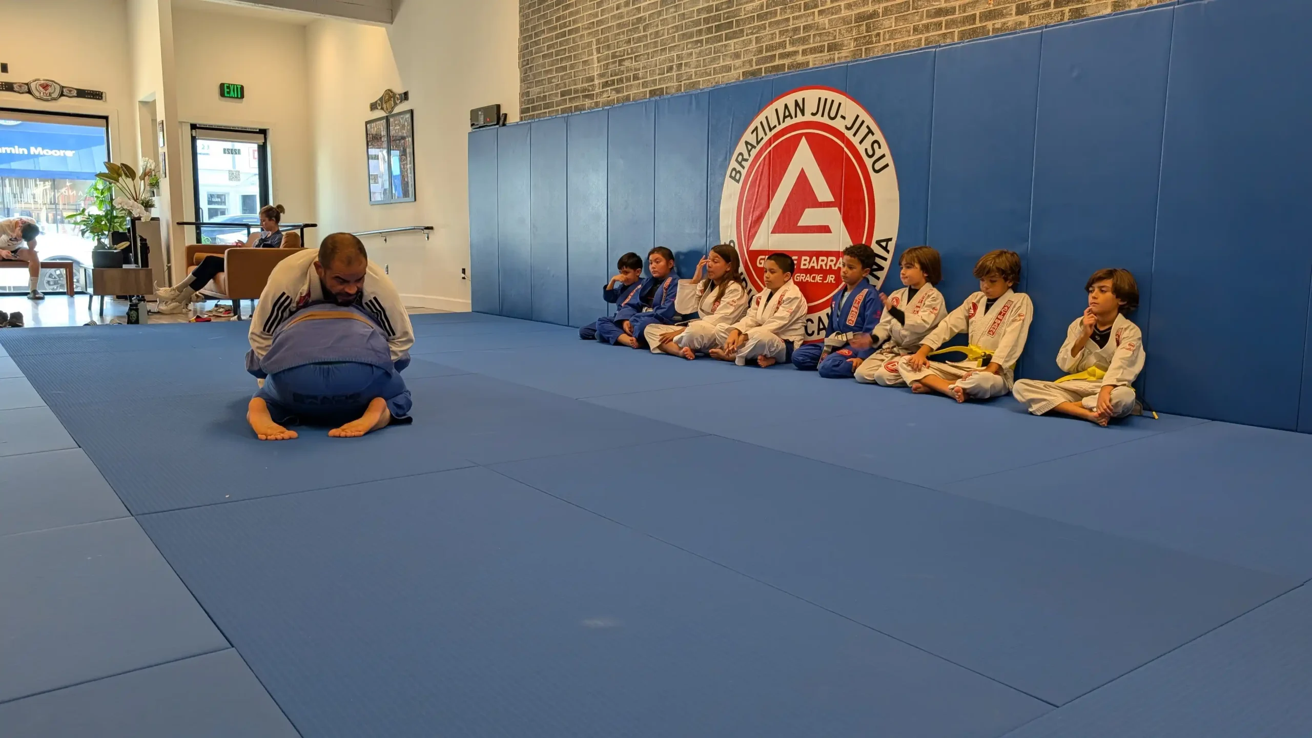 Why Sparring Is the Fastest Way to Improve in Jiu-Jitsu - Gracie Barra Studio City