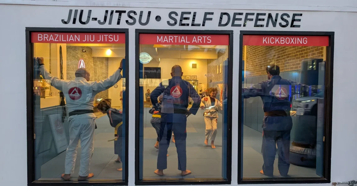 Choosing the Right Brazilian Jiu-Jitsu School What to Look for in Your Local Gym – Gracie Barra Studio City Los Angeles Choosing the Right Brazilian Jiu-Jitsu School What to Look for in Your Local Gym - Gracie Barra Studio City Los Angeles